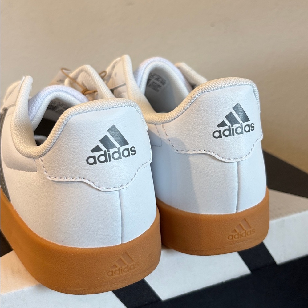 NIB [Adidas] Breaknet 2.0K Tennis Shoes Casual Sneakers White/Gray Youth 5 / W 6 - Picture 9 of 13